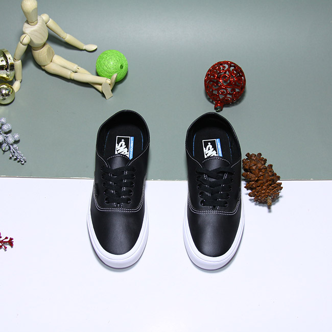 Giày Vans classic Authentic thấp cổ da đen VTDD003 vans-authentic-thap-co-da-den-vtdd03