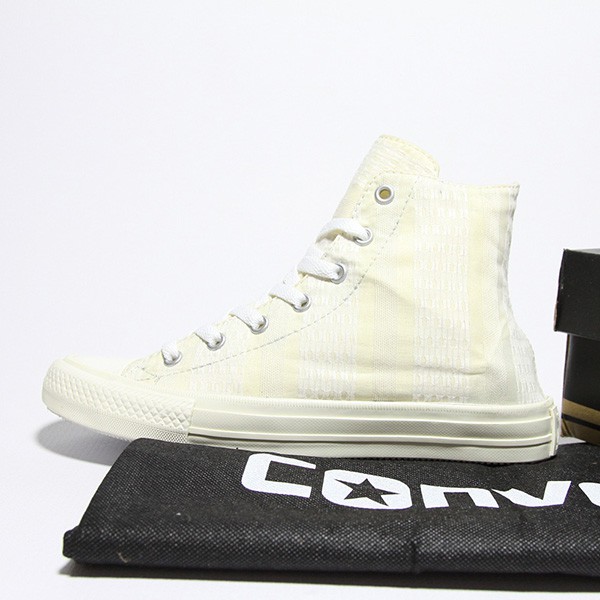 Giày Outlet Converse cao cổ vải vàng nhạt CCVV002 converse-cao-co-vai-vang-nhat-ccvv02