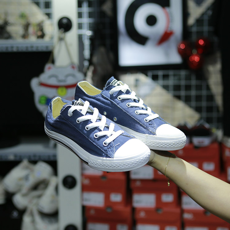 Giày Outlet Converse thấp cổ vải xanh navy COUT023 