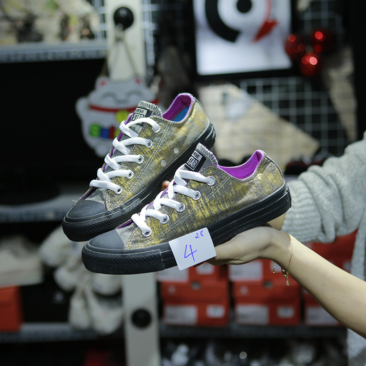 Giày Outlet Converse thấp cổ vải vàng COUT028 