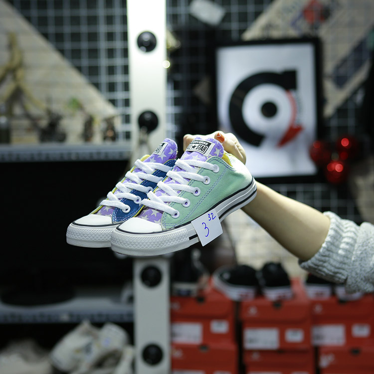 Giày Outlet Converse thấp cổ vải nhiều màu sắc COUT032 