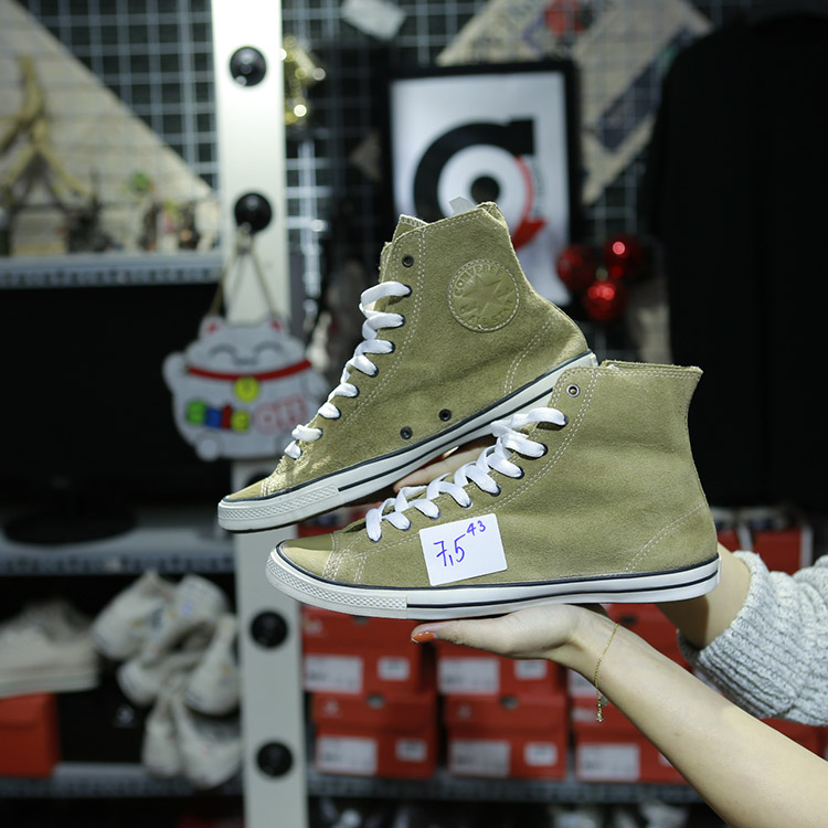 Giày Outlet Converse cao cổ da vàng COUT043 