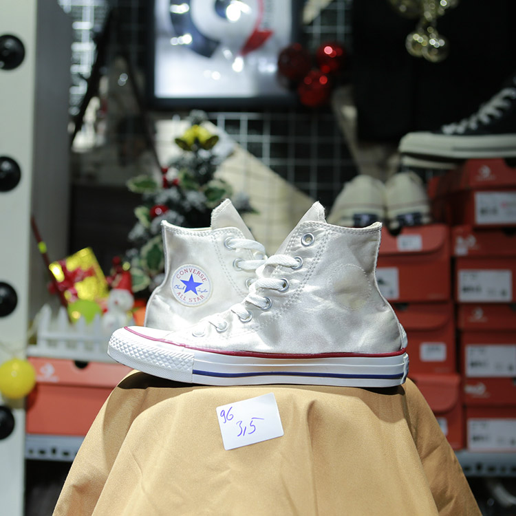 Giày Outlet Converse cao cổ vải trắng COUT096 