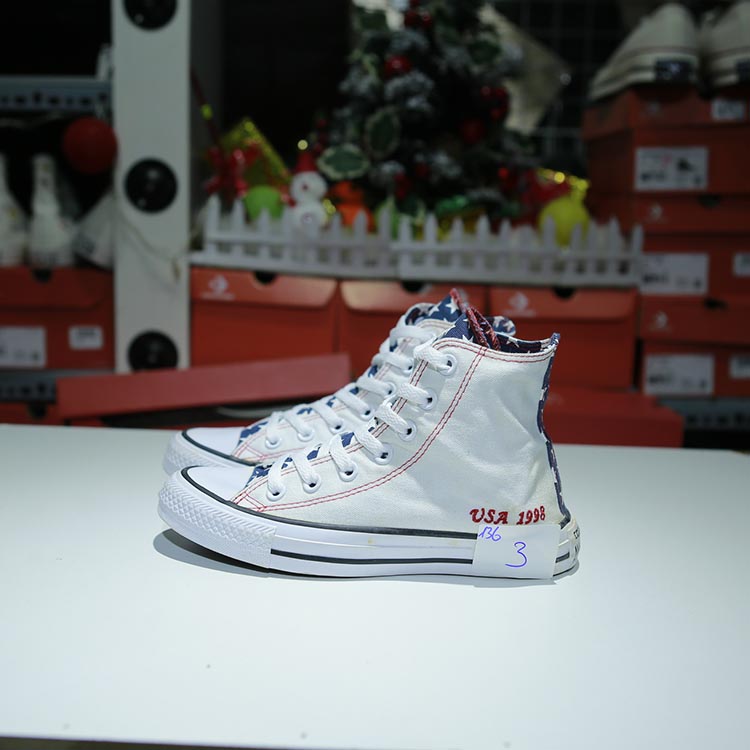 Giày Outlet Converse cao cổ vải trắng COUT136 