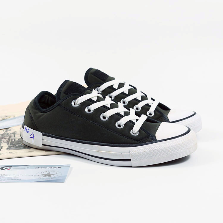 Giày Outlet Converse thấp cổ vải đen COUT176 giày converse chính hãng
