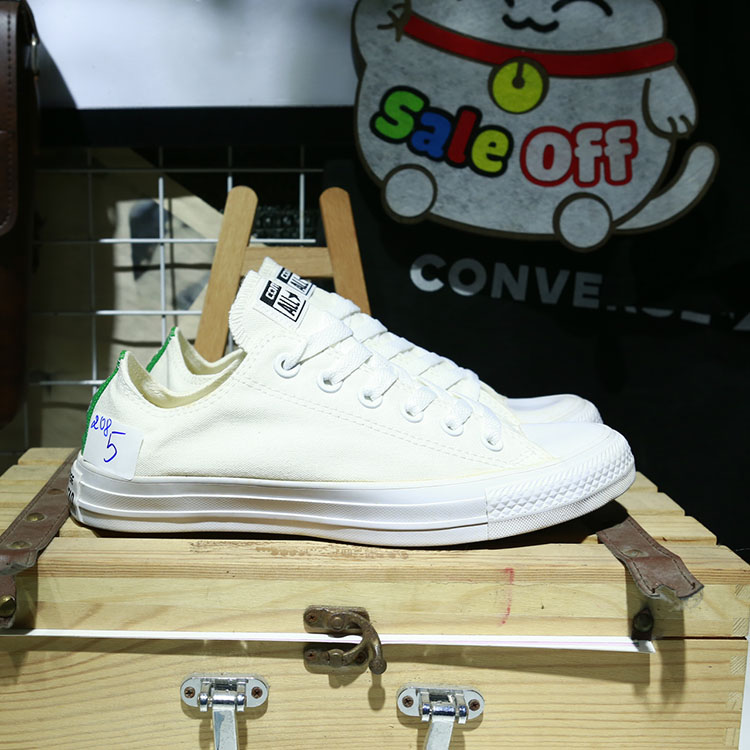 Giày Outlet Converse classic thấp cổ vải trắng COUT208 