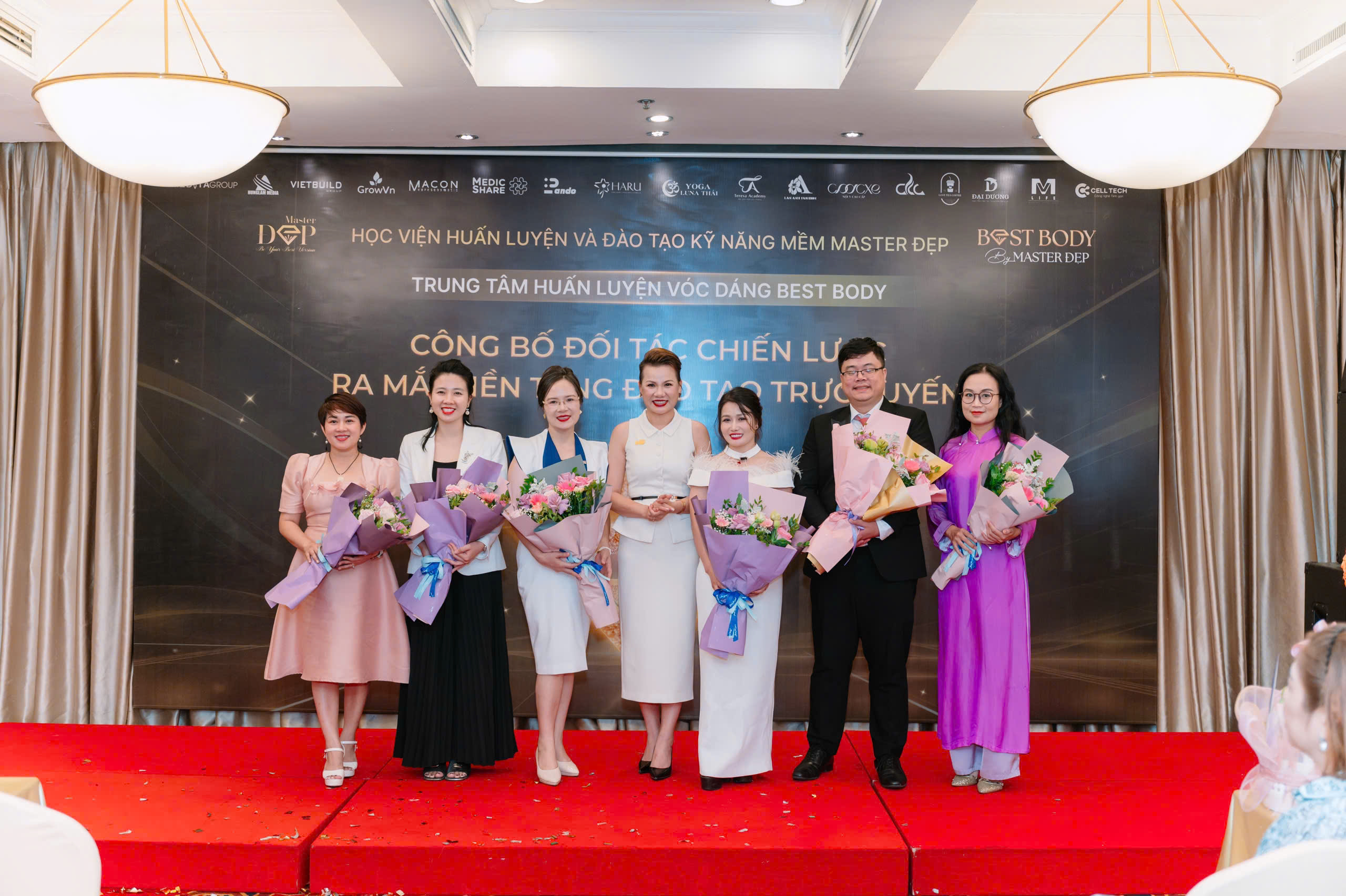 Haru ký hợp tác chiến lược với học viện Master Đẹp Academy