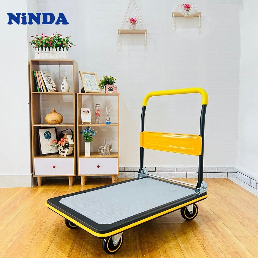 Xe đẩy hàng 4 bánh NiNDA AV-150 di chuyển linh hoạt, dễ dàng.