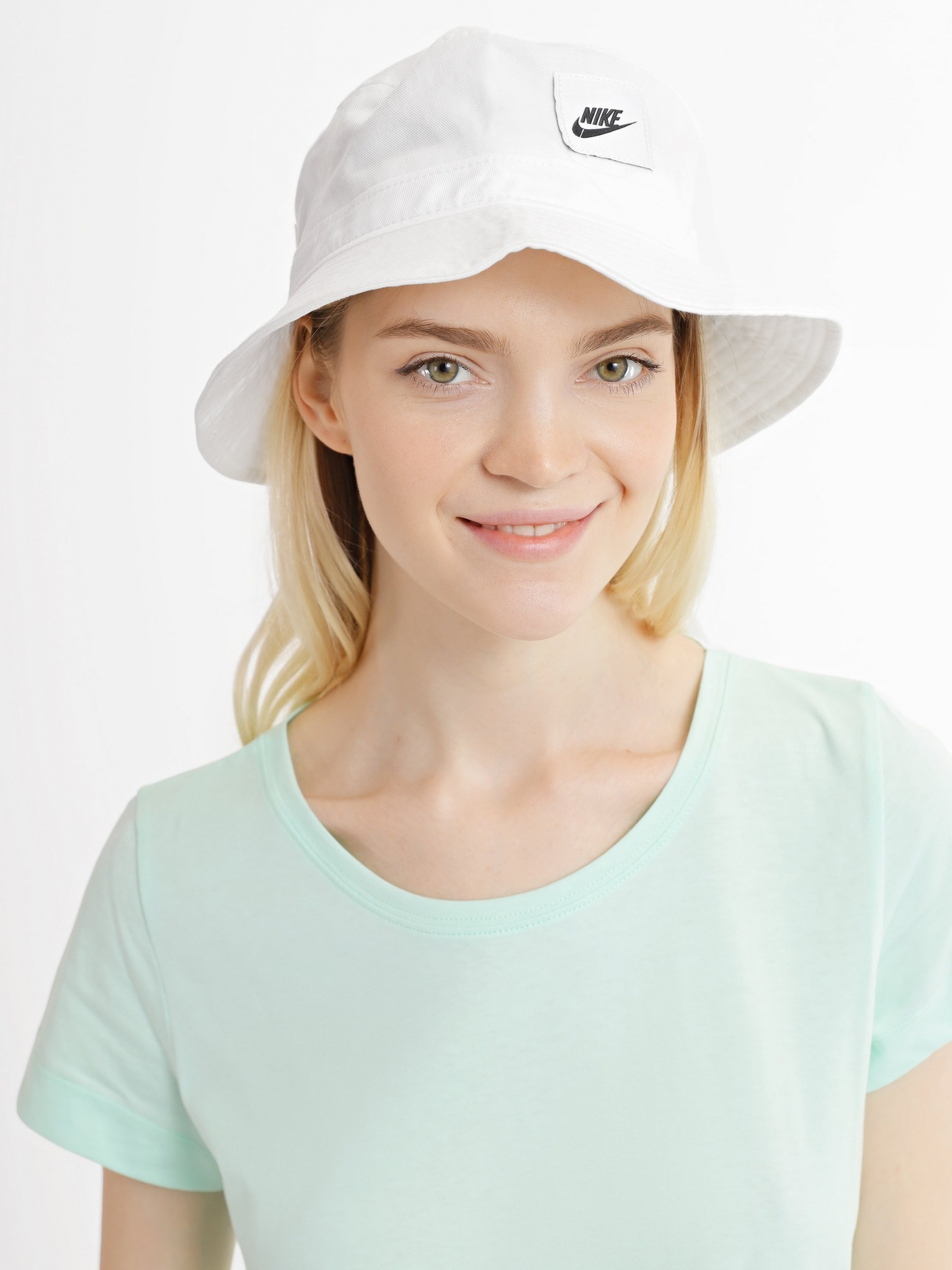 Nike Sportswear Futura Mens Bucket Hat White [CK5324-100] Nike Sportswear Futura Mens Bucket Hat White [CK5324-100]