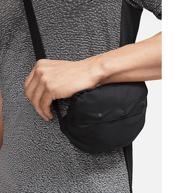 Nike Windrunner Men's Running Jacket [CZ9071-010] Nike Windrunner Men's Running Jacket [CZ9071-010]