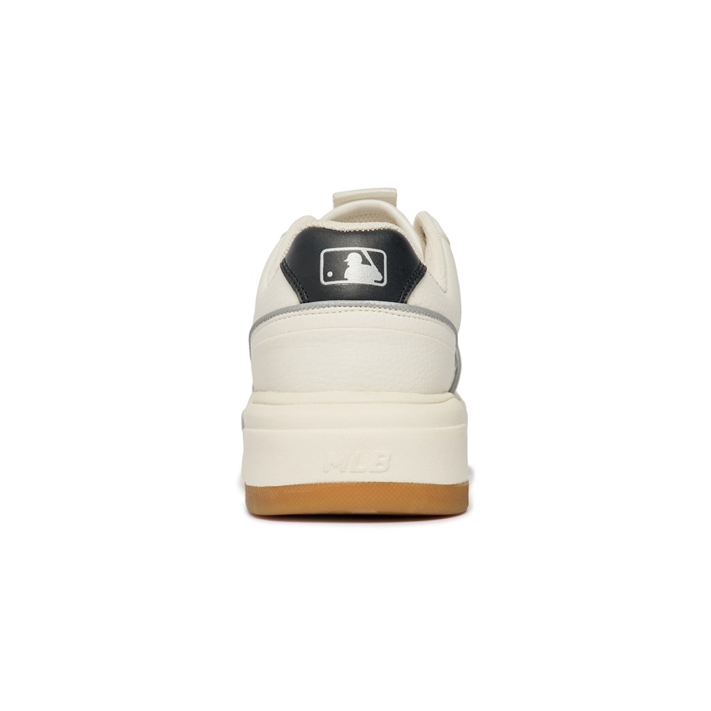 MLB Liner Basic New York Yankees White Nude [3ASXCA12N-50IVS] MLB Liner Basic New York Yankees White Nude [3ASXCA12N-50IVS]