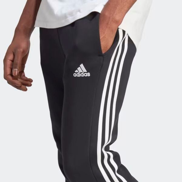 Adidas Essentials Fleece 3-Stripes Tapered Cuff Black [IB4030] Adidas Essentials Fleece 3-Stripes Tapered Cuff Black [IB4030]