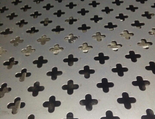 Tôn Đột Lỗ Họa Tiết Cánh Hoa