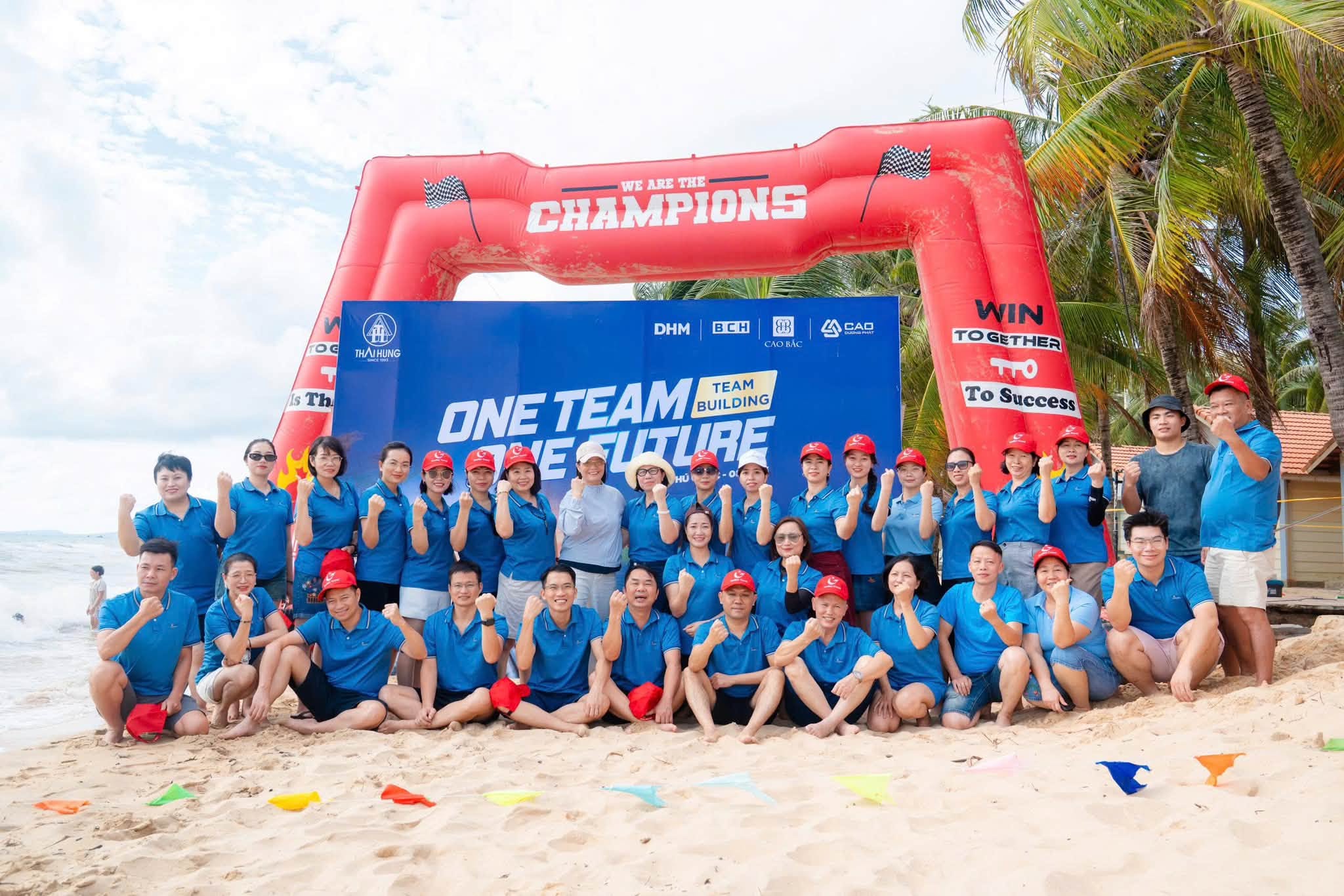 ONE TEAM – ONE FUTURE | VỮNG NỀN TẢNG – SÁNG TƯƠNG LAI