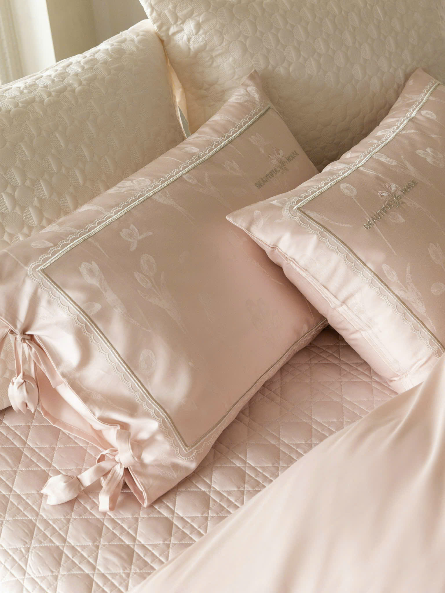 𝐇𝐎𝐔𝐒𝐄 𝐁𝐄𝐀𝐔𝐓𝐈𝐅𝐔𝐋 - 𝑇𝑒𝑛𝑐𝑒𝑙 𝑇ℎ𝑒̂𝑢 𝐻𝑜𝑎 𝑇𝑢𝑙𝑖𝑝