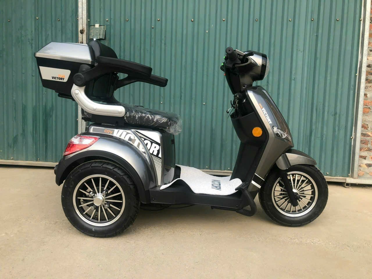 Xe máy điện 3 bánh victory city