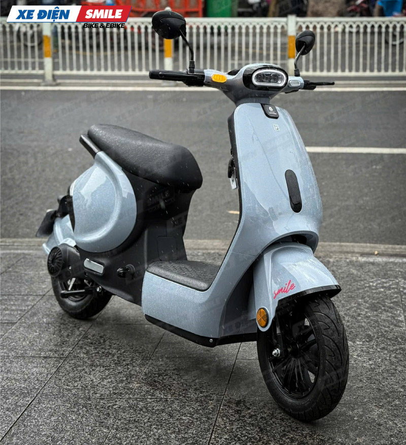 Takashi Mono đi được vận tốc 50km/h