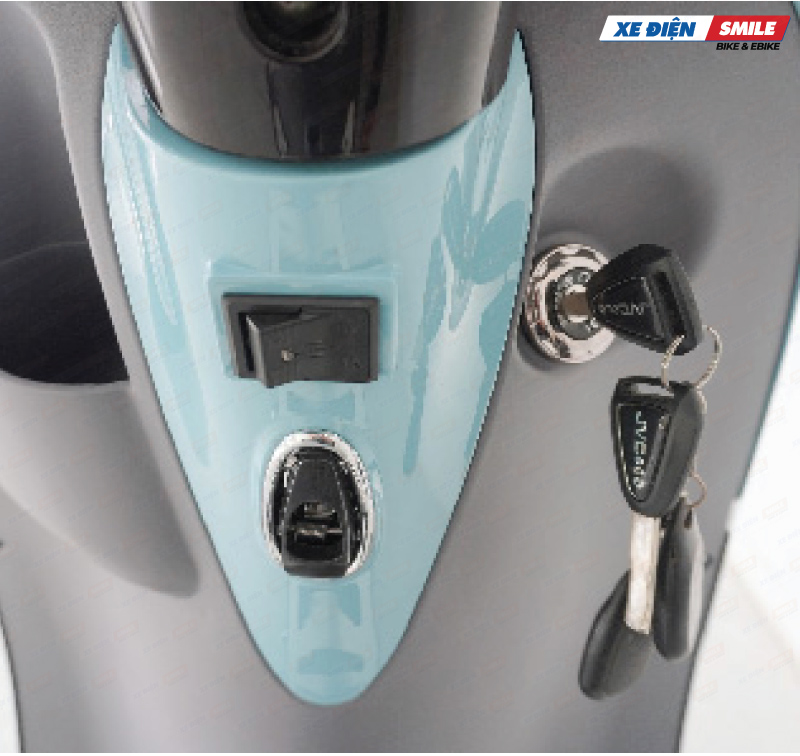 Xe điện JVCeco GOGO S tích hợp cổng sạc USB tiện lợi
