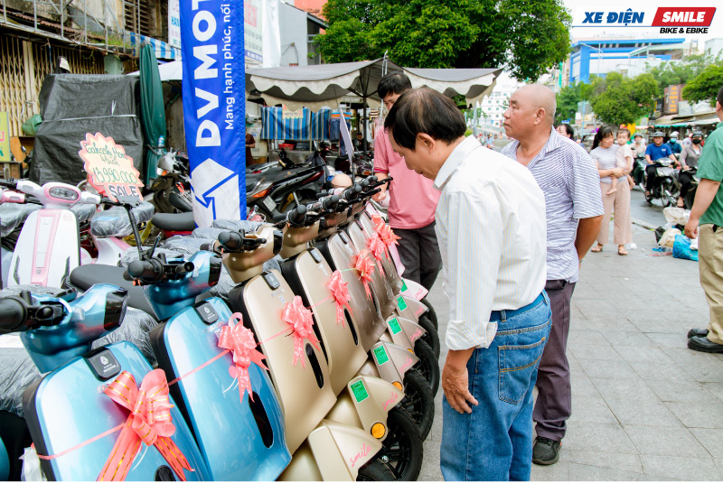 Người dùng quan tâm đến các dòng sản phẩm đang trưng bày