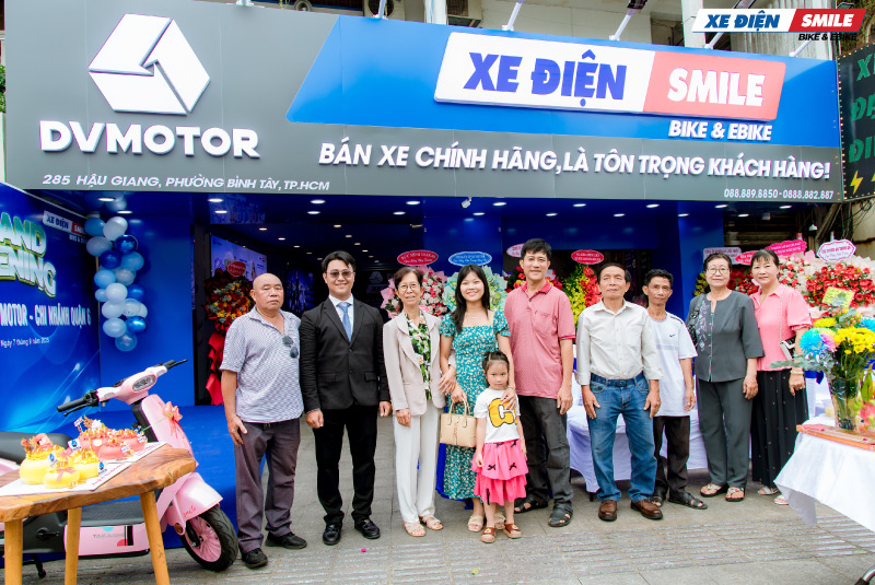 Smile còn là nhà phân phối chính hãng của JVCeco, Yaka và Osakar,...