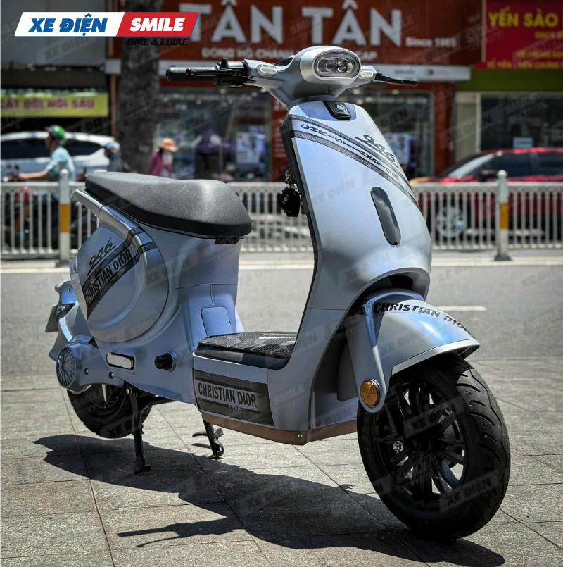Thiết kế của Mono Snake 946 Edition phù hợp với vóc dáng người Việt