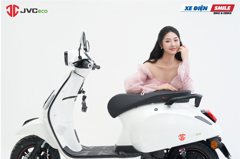 Giá bán và chính sách bảo hành xe máy điện Vespa JVC V2 Pro