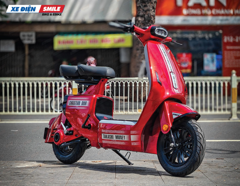 Takashi Money nhỏ gọn, thông minh