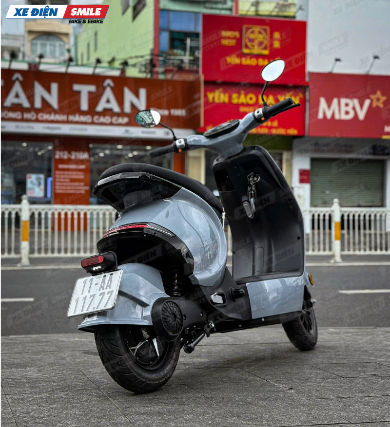 Biển số xe điện Takashi Mono 11.AA 117.77 trị giá 50 triệu đồng