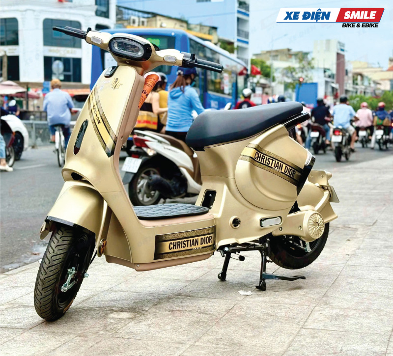  xe điện Takashi Mono được tích hợp chức năng cứu hộ khẩn cấp