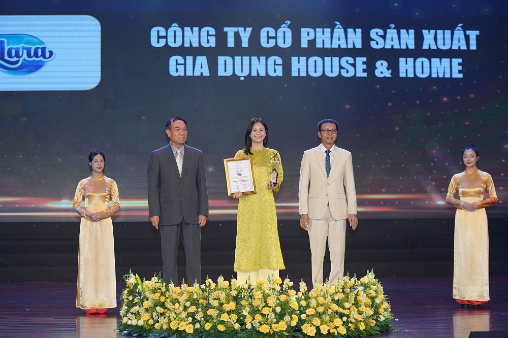 HÓA PHẨM CLARA CHÂU ÂU NHẬN GIẢI THƯƠNG HIỆU TÍN NHIỆM HÀNG ĐẦU CHÂU Á (ASIA TOP BRAND AWARD 2024)