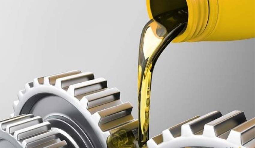 Những công dụng của dầu nhờn bạn cần biết