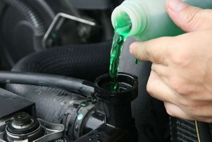 Khi nào cần thay nước làm mát xe máy?