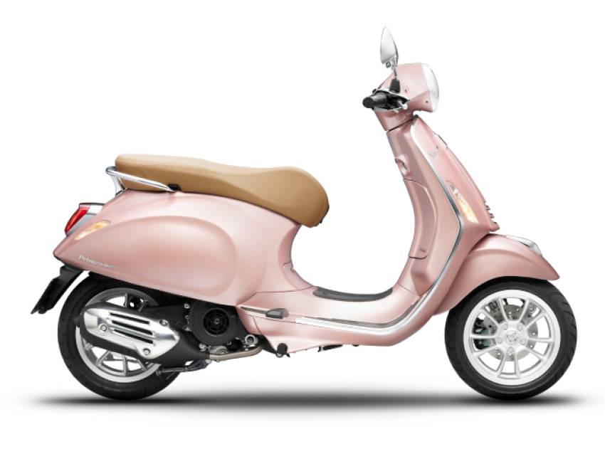 vespa màu hồng