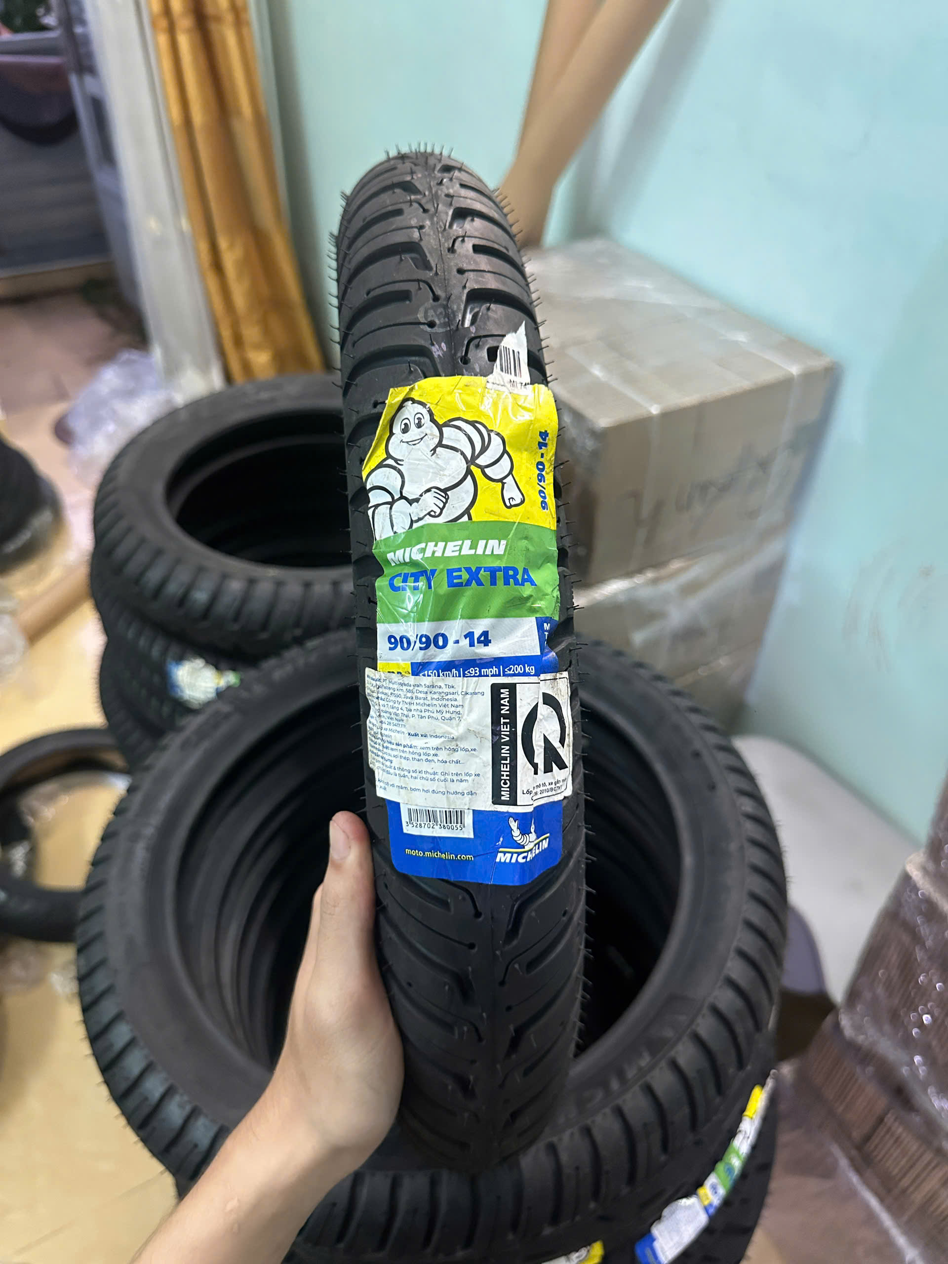 Vỏ xe tay ga Michelin City Extra 90/90 - 14