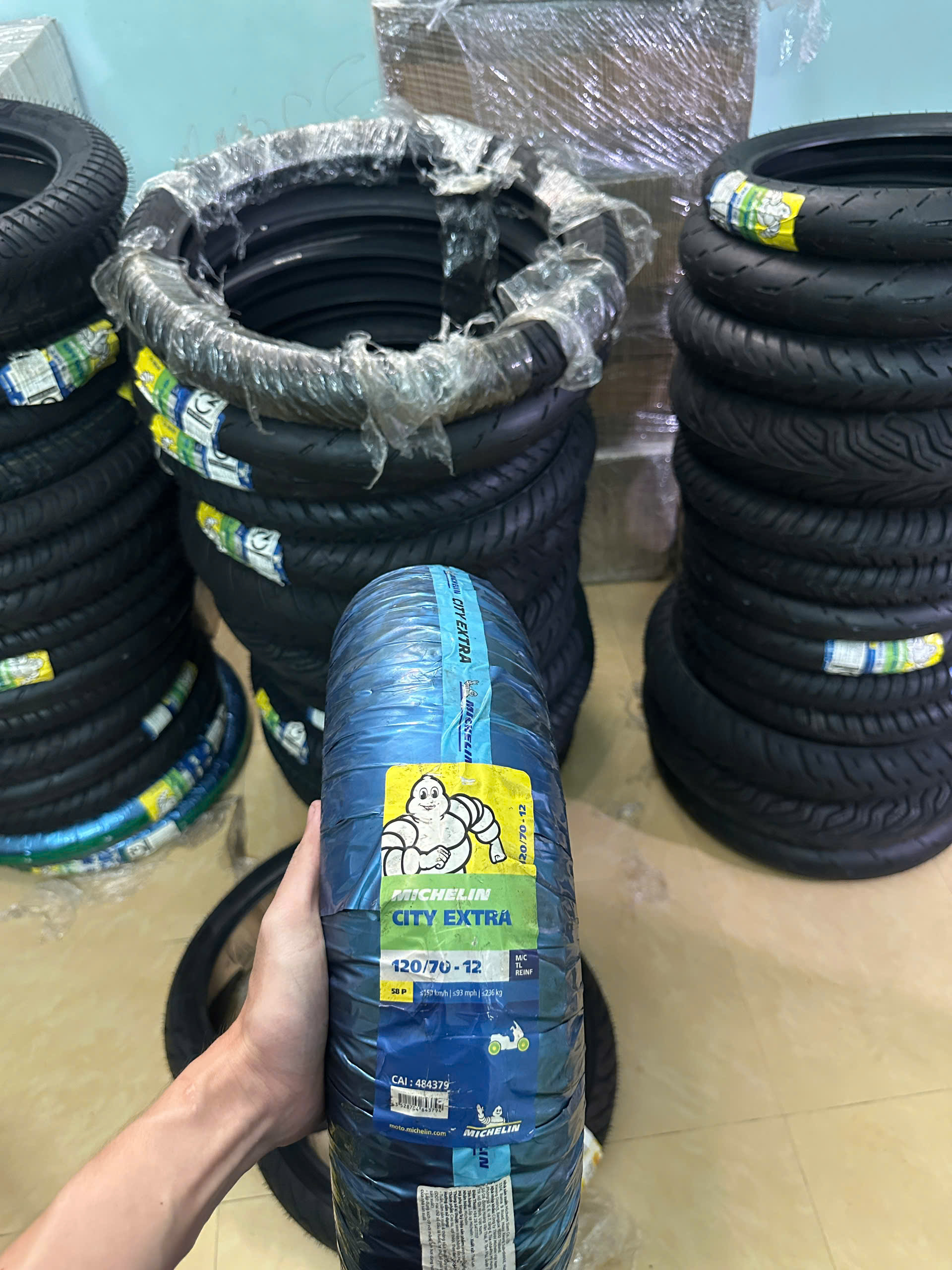 Vỏ xe Vespa Michelin City Extra 120/70 - 12