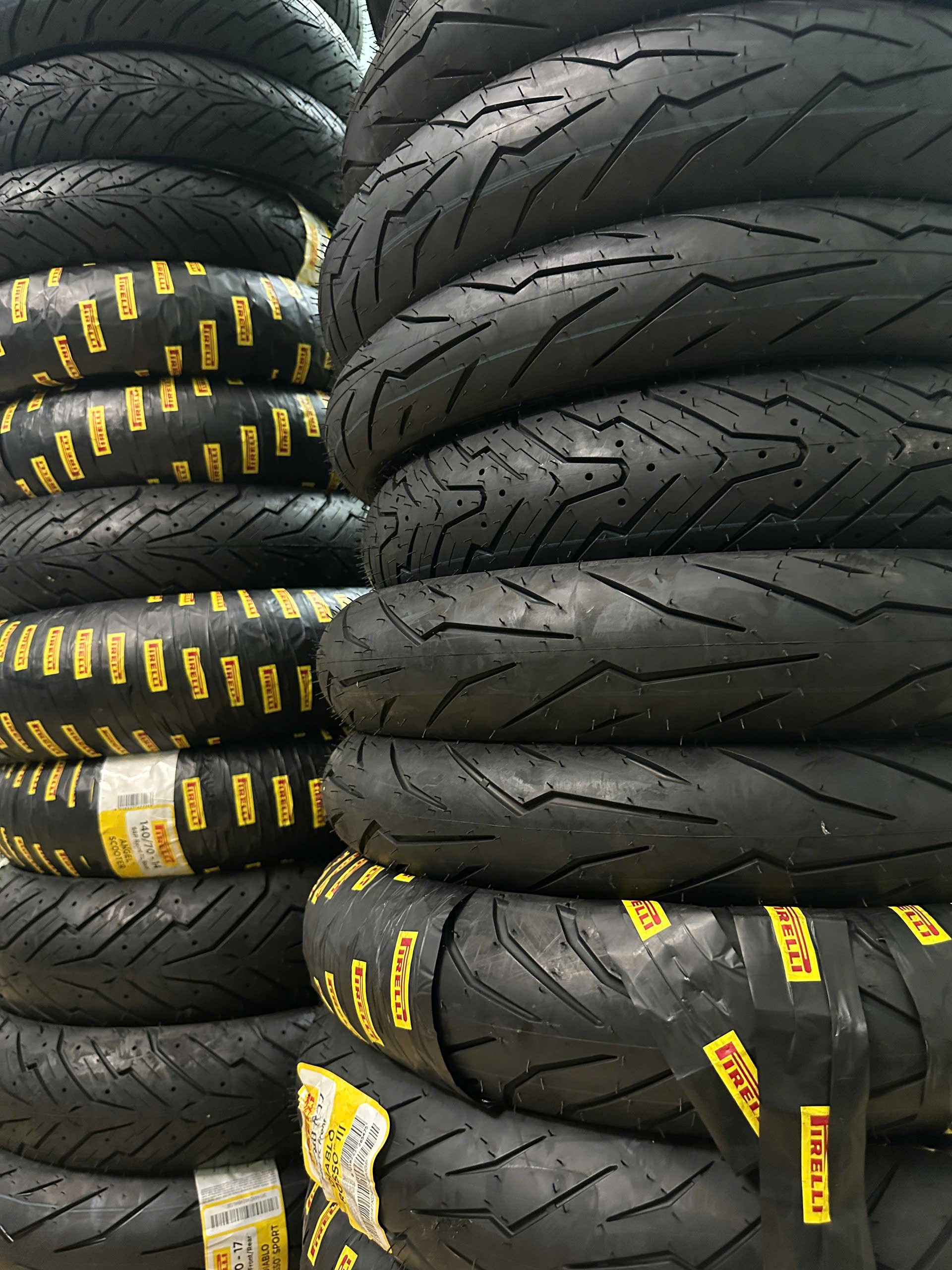 Vỏ xe số/ côn tay Michelin City Extra 2.5- 17