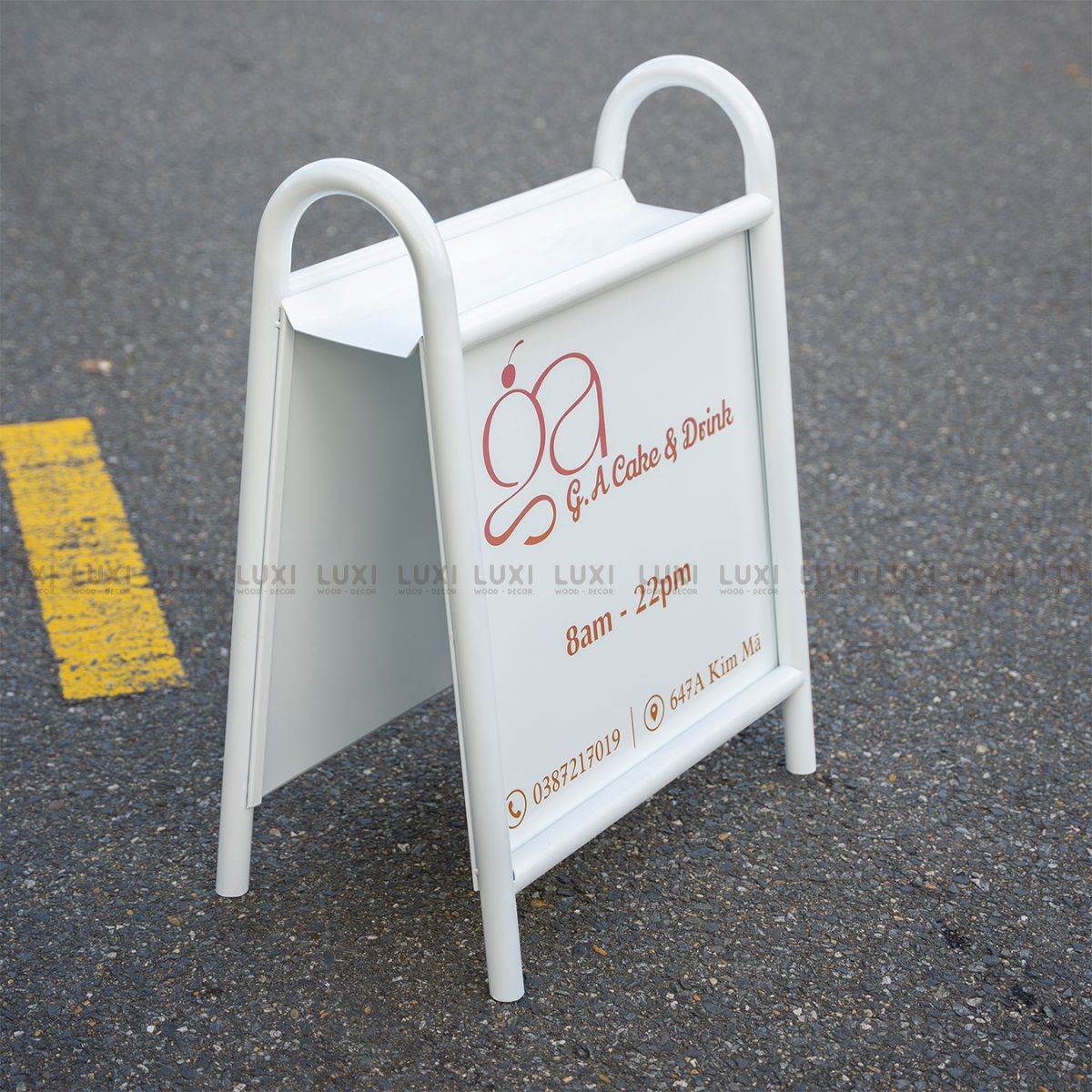 STANDEE SẮT U NGƯỢC IN UV - LUXI DECOR