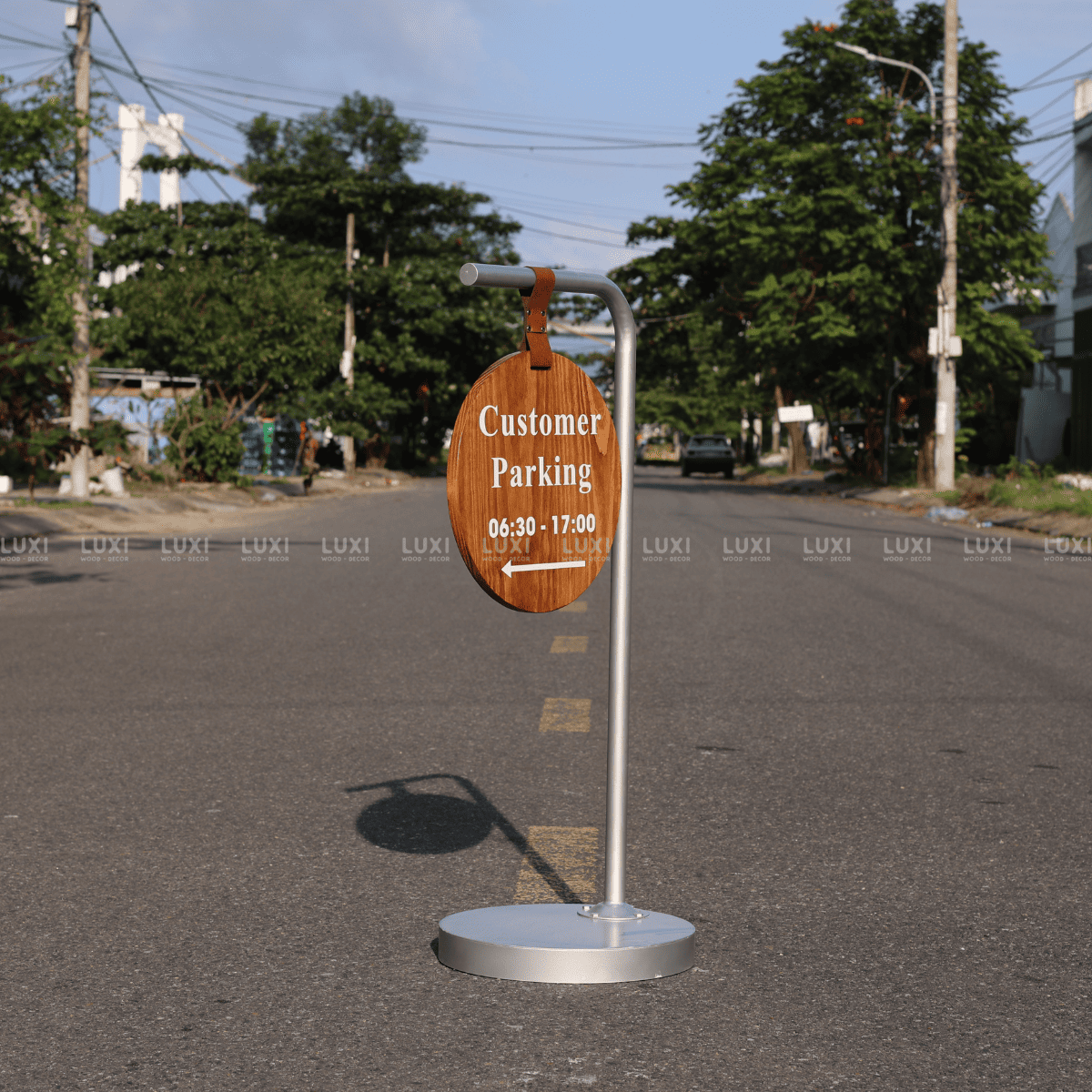 STANDEE SẮT CHỮ L NGƯỢC DECOR NHÀ HÀNG, QUÁN CÀ PHÊ - LUXI DECOR
