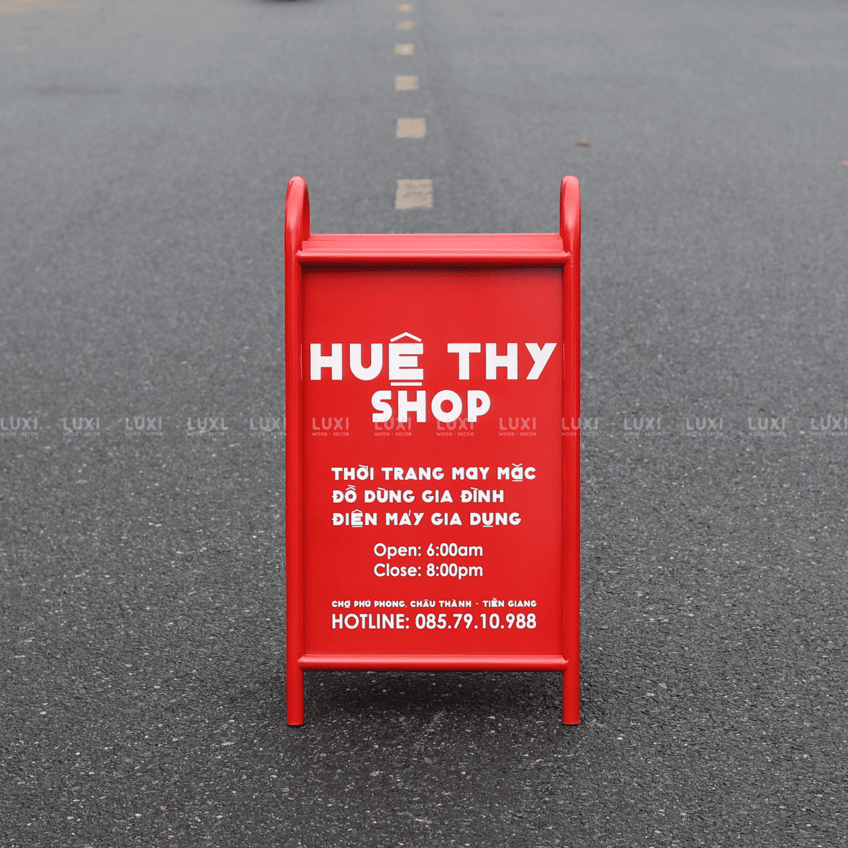 STANDEE SẮT IN MỘT  MẶT (KT: 82X45CM) - LUXI DECOR