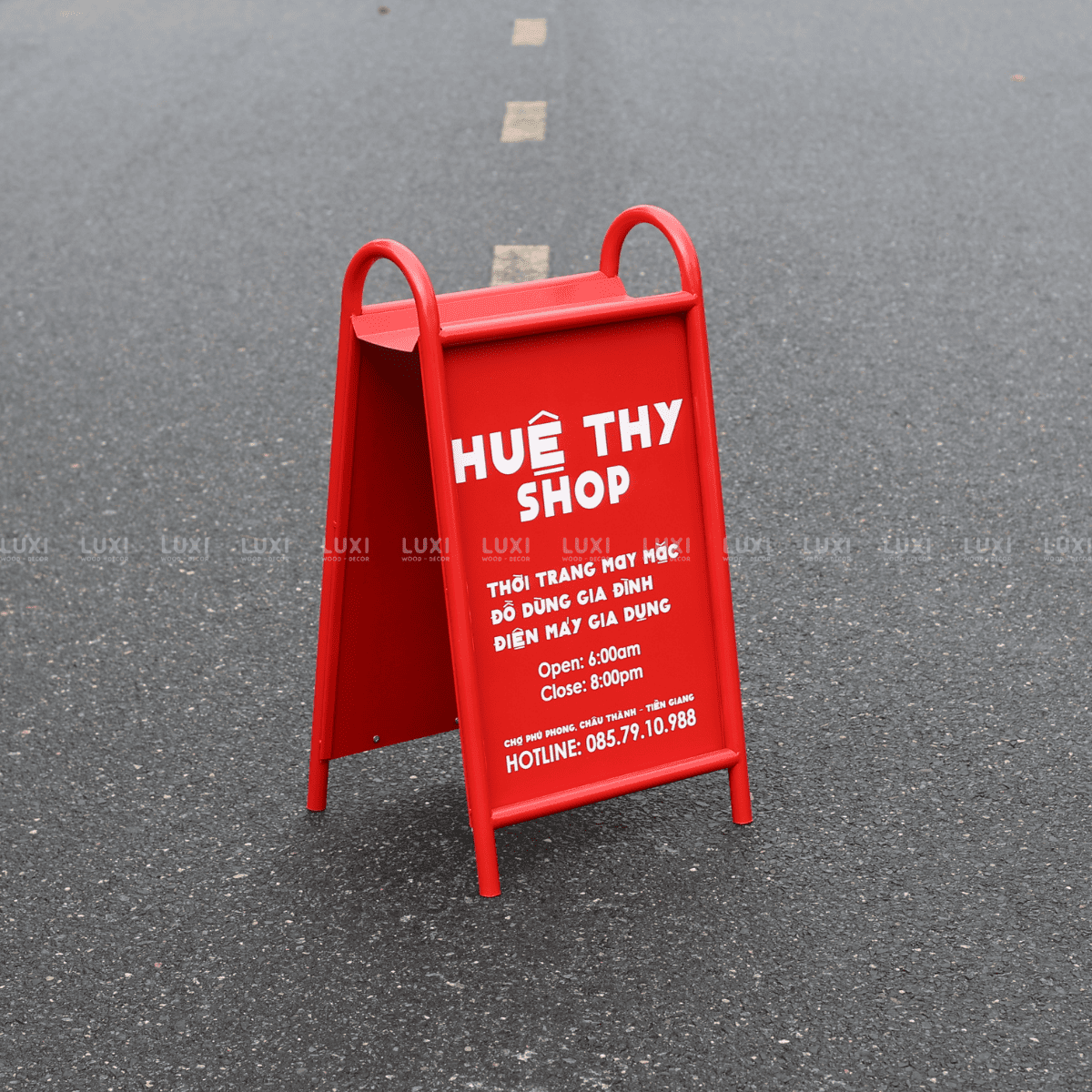 STANDEE SẮT IN MỘT  MẶT (KT: 82X45CM) - LUXI DECOR