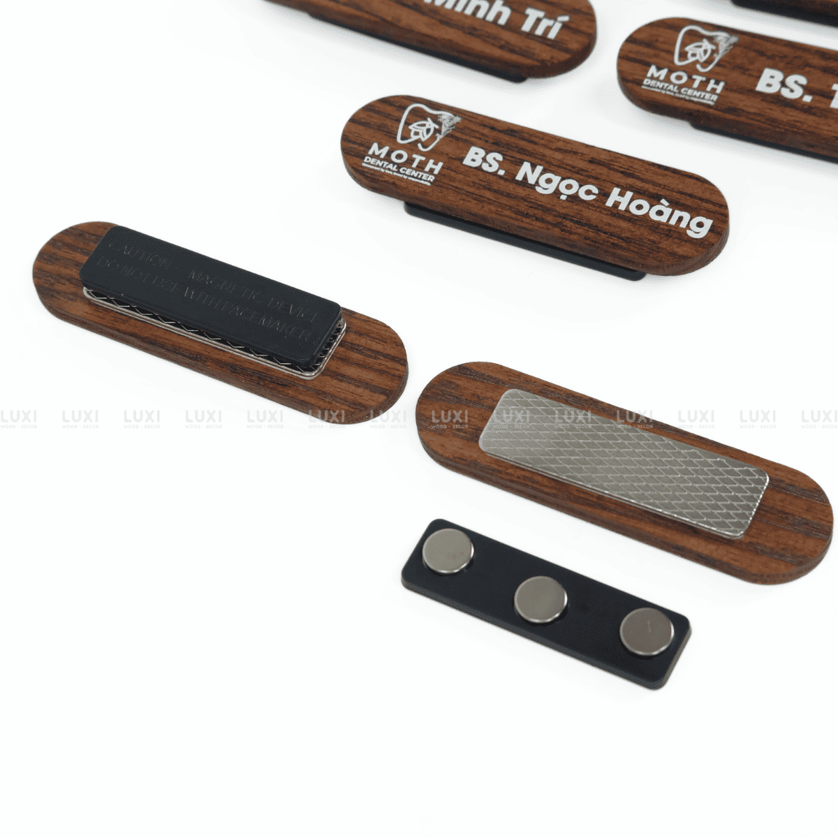 BẢNG TÊN NHÂN VIÊN GỖ NAM CHÂM - LUXI DECOR