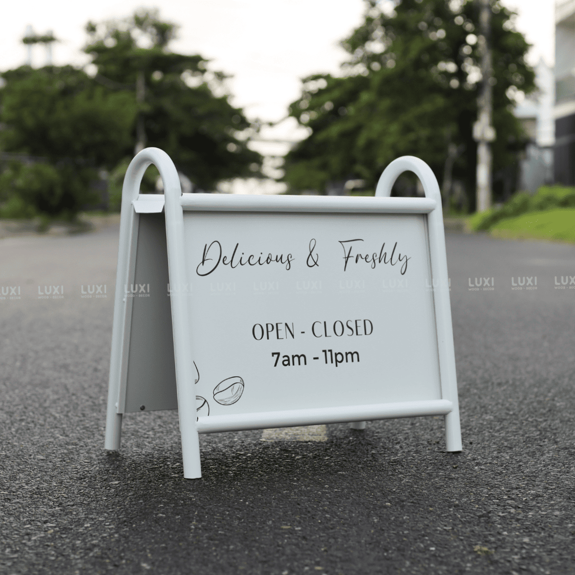 STANDEE SẮT (KT: 65.4X63.4 CM) - LUXI DECOR