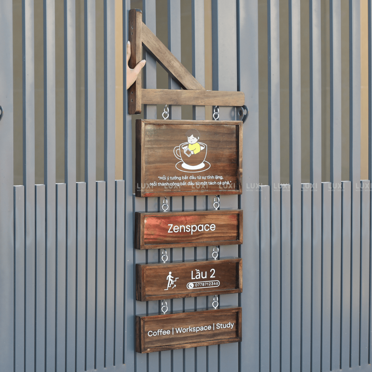 COMBO 4 BẢNG HIỆU KÈM GIÁ ĐỠ - LUXI DECOR