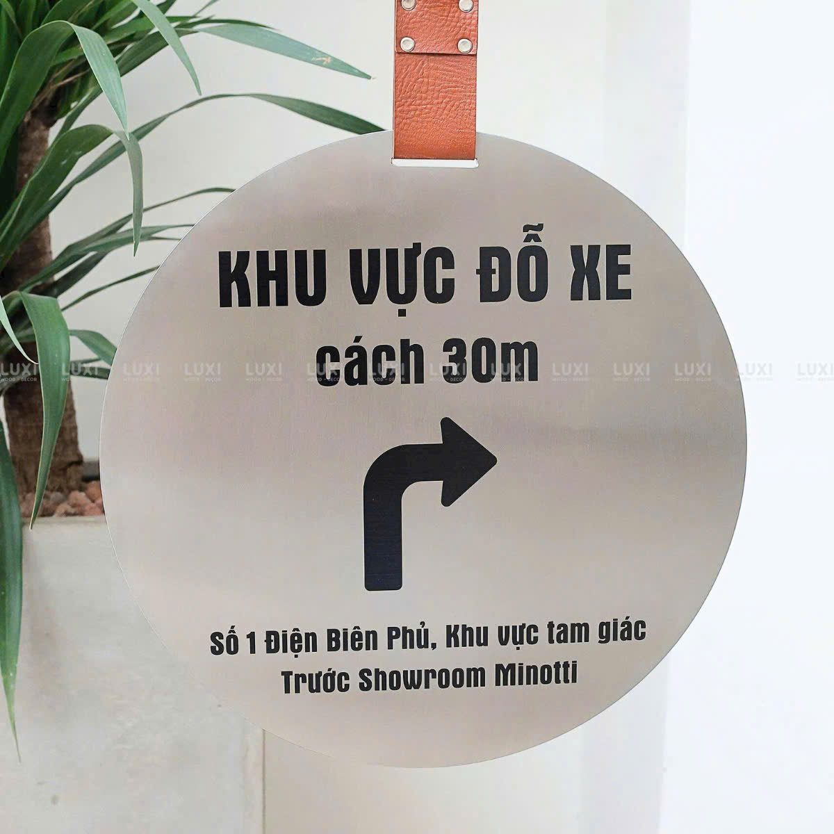STANDEE SẮT CHỮ L NGƯỢC DECOR NHÀ HÀNG, QUÁN CÀ PHÊ - LUXI DECOR
