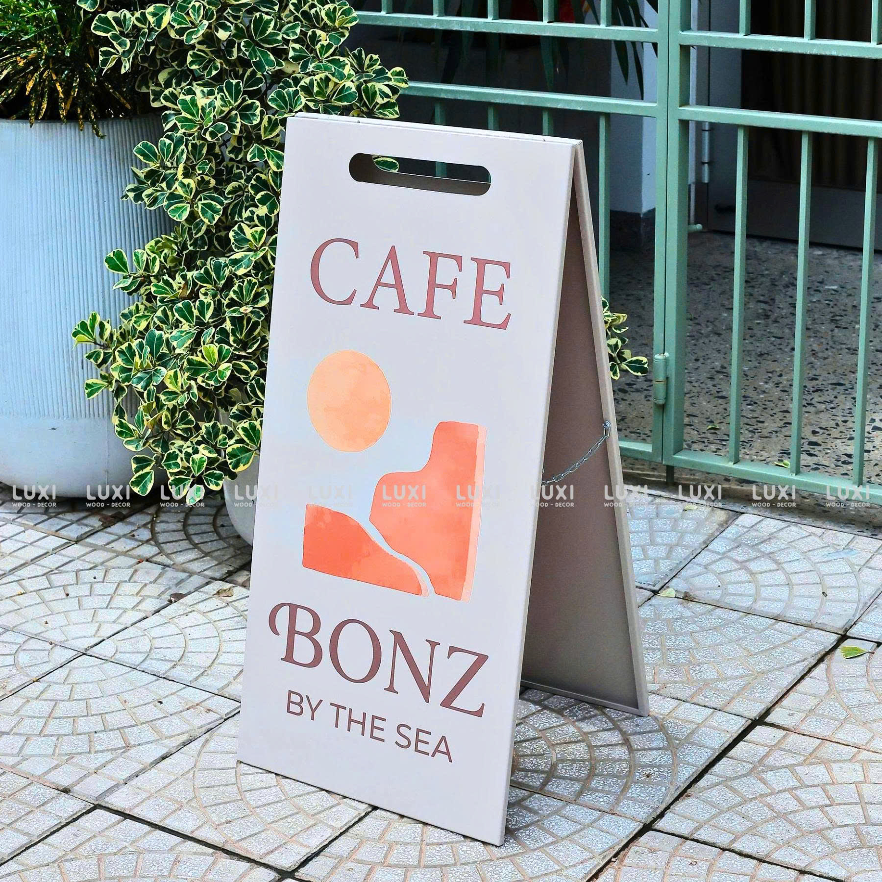 STANDEE SẮT CHỮ A GẬP DECOR NHÀ HÀNG, QUÁN CÀ PHÊ - LUXI DECOR