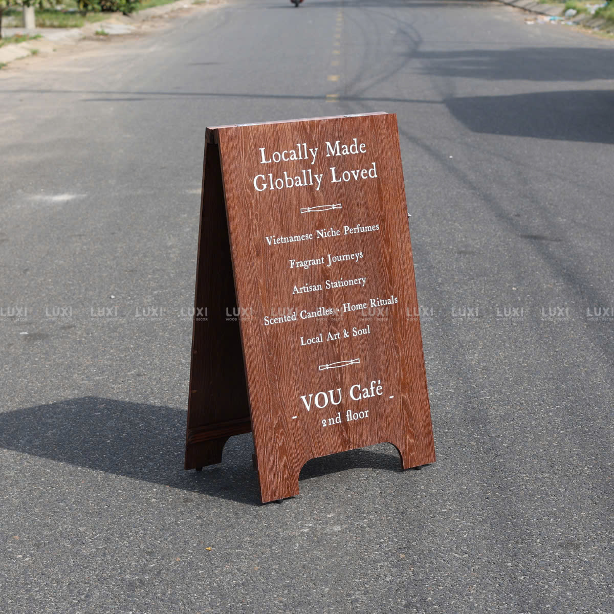 Standee Gỗ Chữ A Gập Gọn In UV 2 Mặt Theo Yêu Cầu