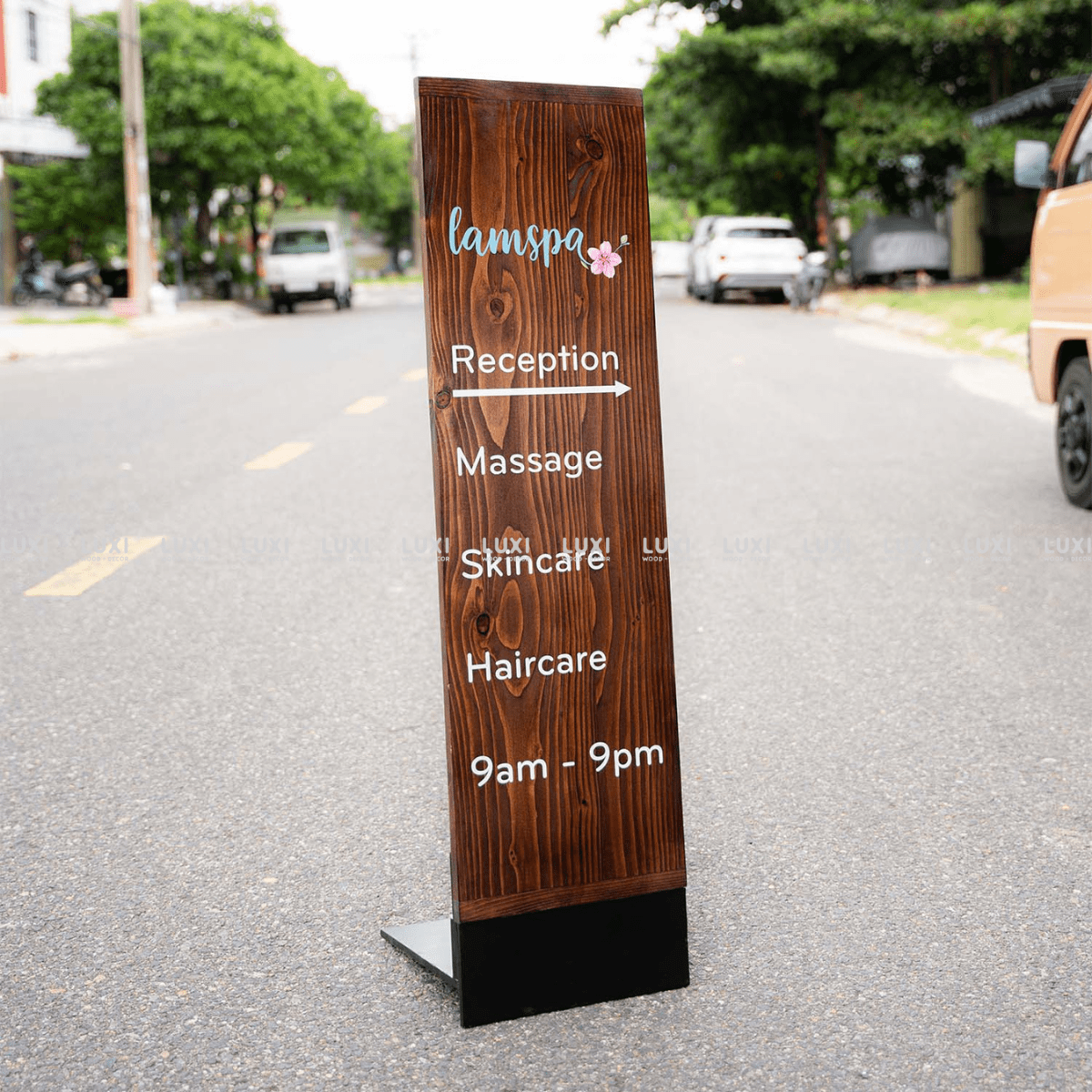 STANDEE SẮT CẮM ĐỰNG ĐẾ IN 1 MẶT -  DECOR NHÀ HÀNG, QUÁN CÀ PHÊ - LUXI DECOR