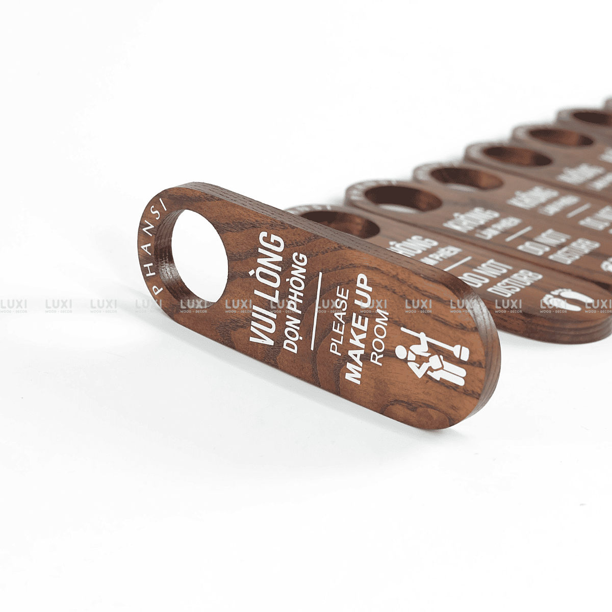 THẺ GỖ TREO CỬA KHÁCH SẠN, NƠI LƯU TRÚ - LUXI DECOR