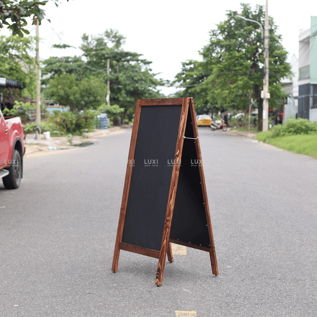 STANDEE BẢNG ĐEN - LUXI DECOR