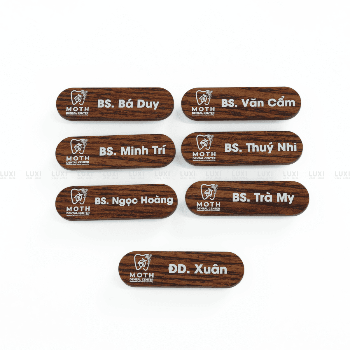 BẢNG TÊN NHÂN VIÊN GỖ NAM CHÂM - LUXI DECOR